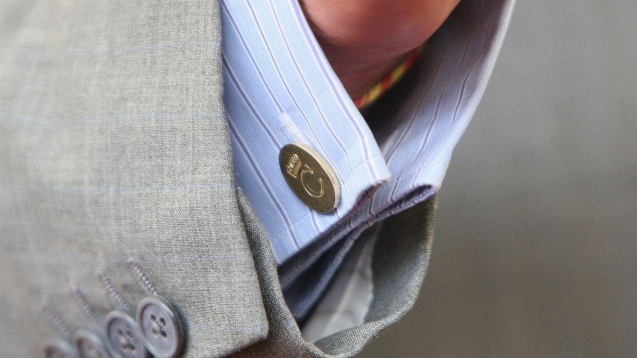 Photo of Prince Charles' cufflinks