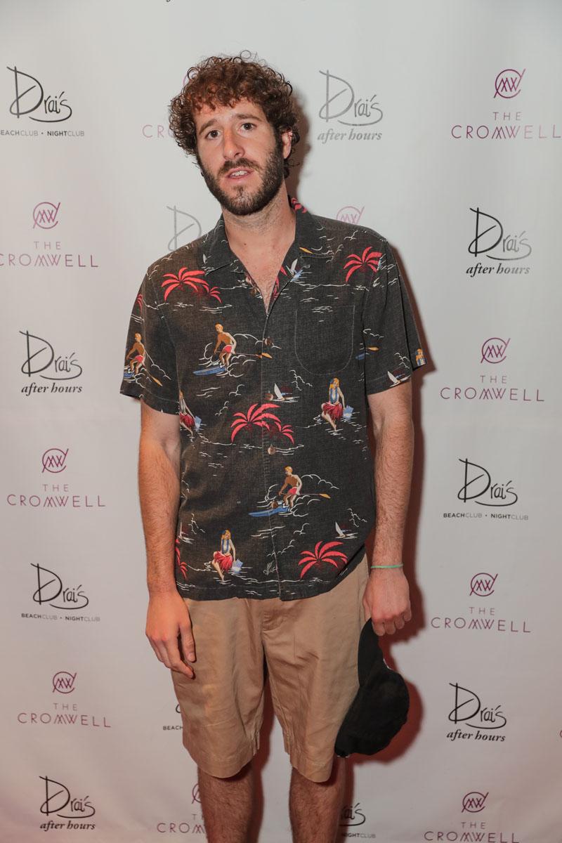 //Lil Dicky Makes Drais Las Vegas Debut at NIGHTSPLASH at Drais Beachclub