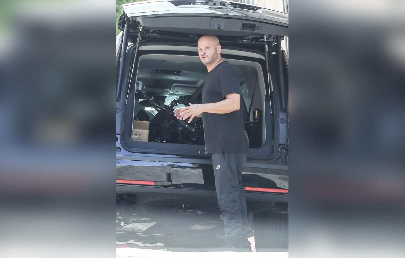 //stephen belafonte goes solo amid rumors mel b is dating a cop