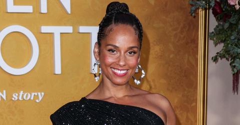 alicia keys sick ode hamas terror attack deleted instagram paragliding