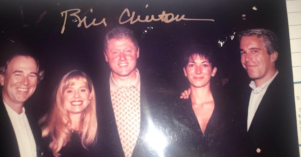 photo of bill clinton and jeffrey epstein