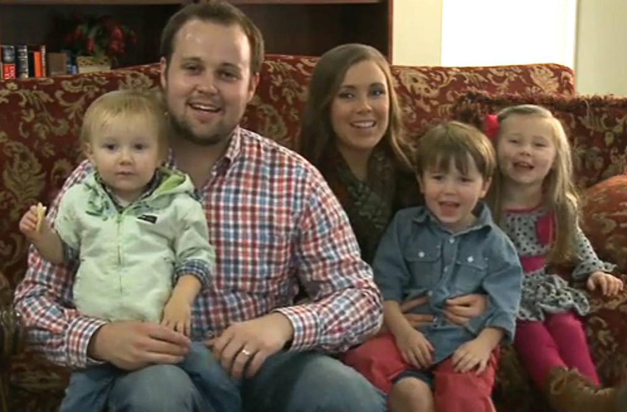 //Josh Anna Duggar Baby Announcement pp