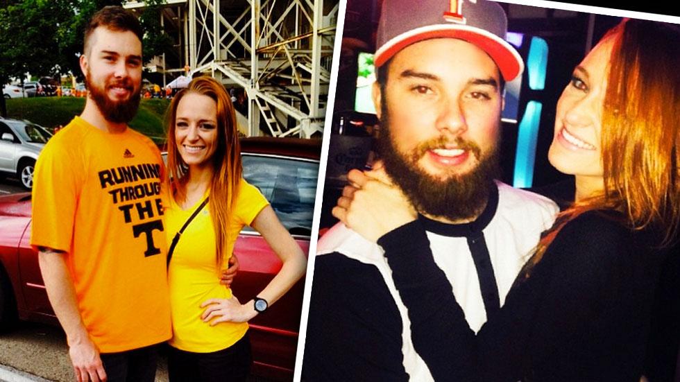 Teen Mom Star Maci Bookout Announces Second Pregnancy See The Signs She Tried To Hide For 