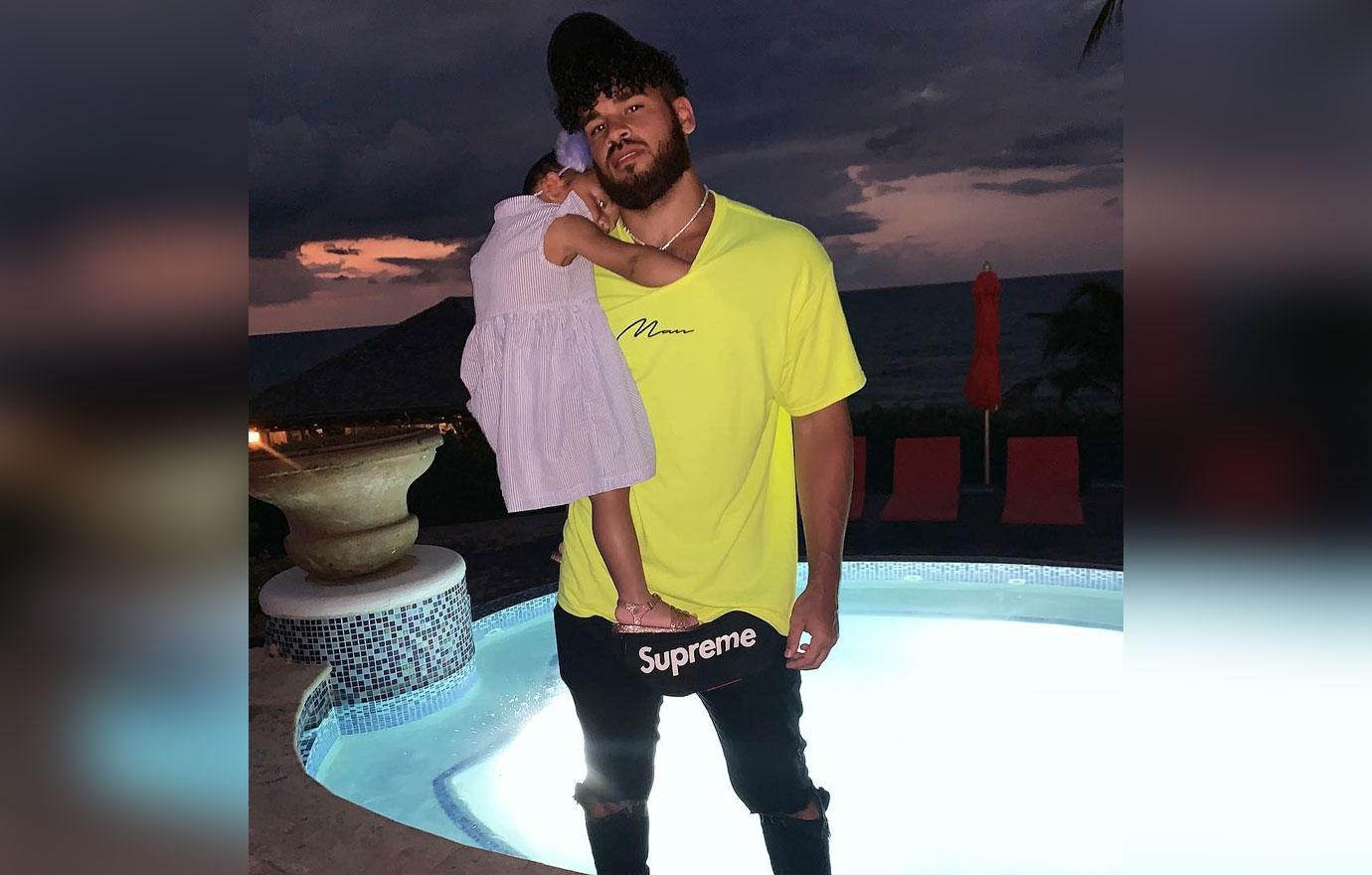 Teen Mom Stars Cheyenne Floyd & Cory Wharton Vacation With Daughter In Jamaica