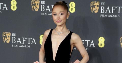 Ariana Grande has sparked panic as an expert warns the frail singer may be suffering from dysmorphia.