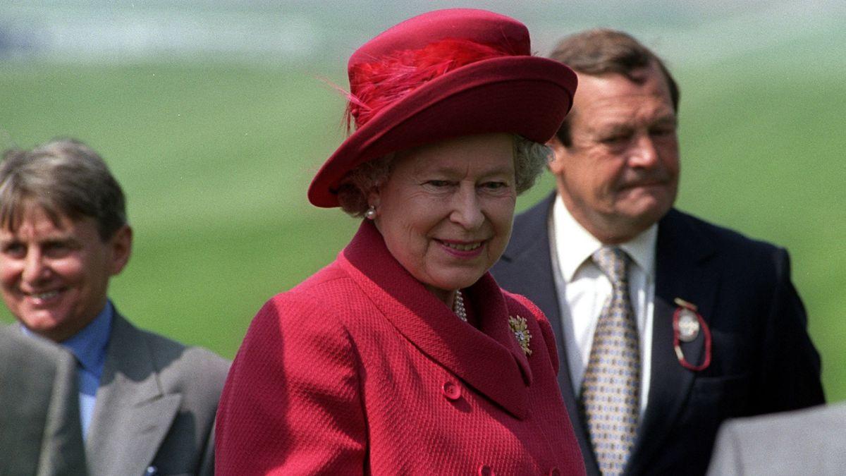 Photo of Queen Elizabeth