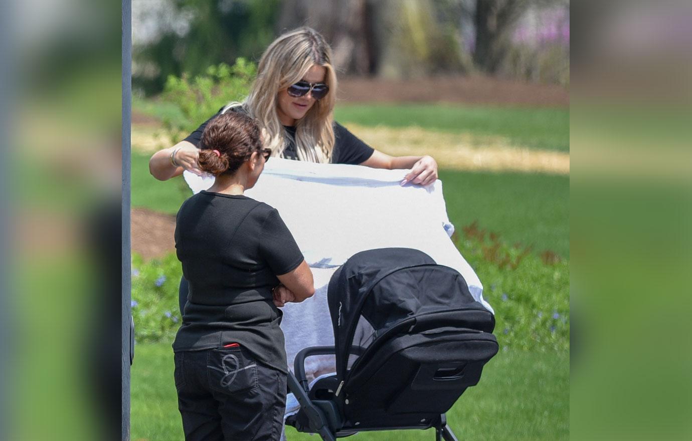 //khloe kardashian daughter true first photos