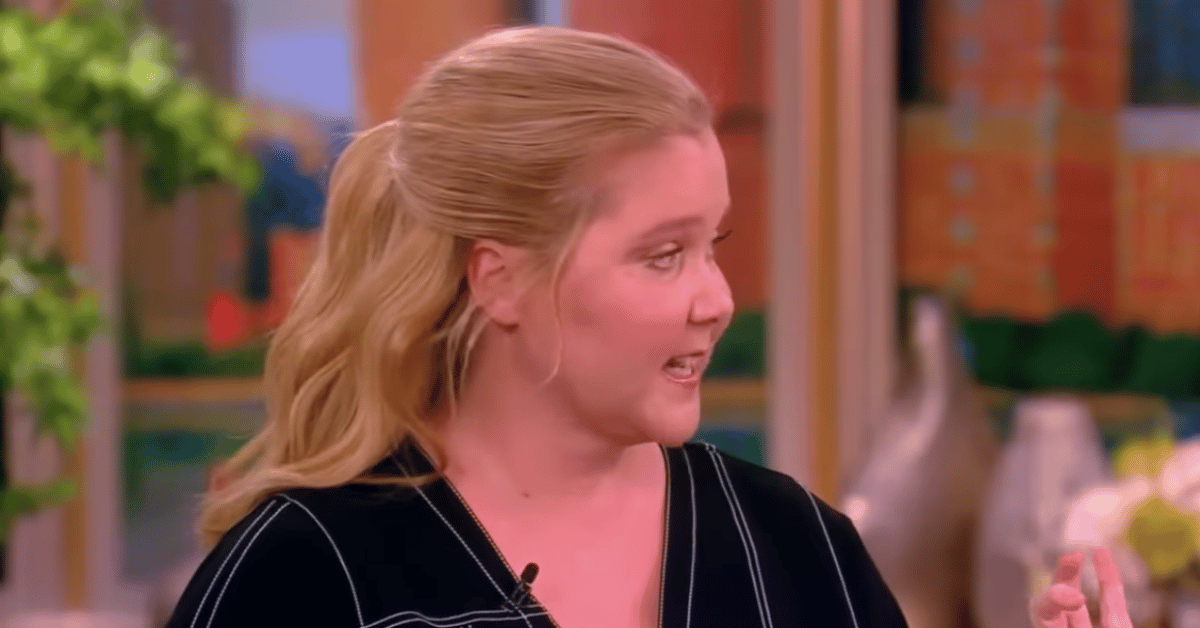 amy-schumer-breaks-silence-on-shocking-swollen-face