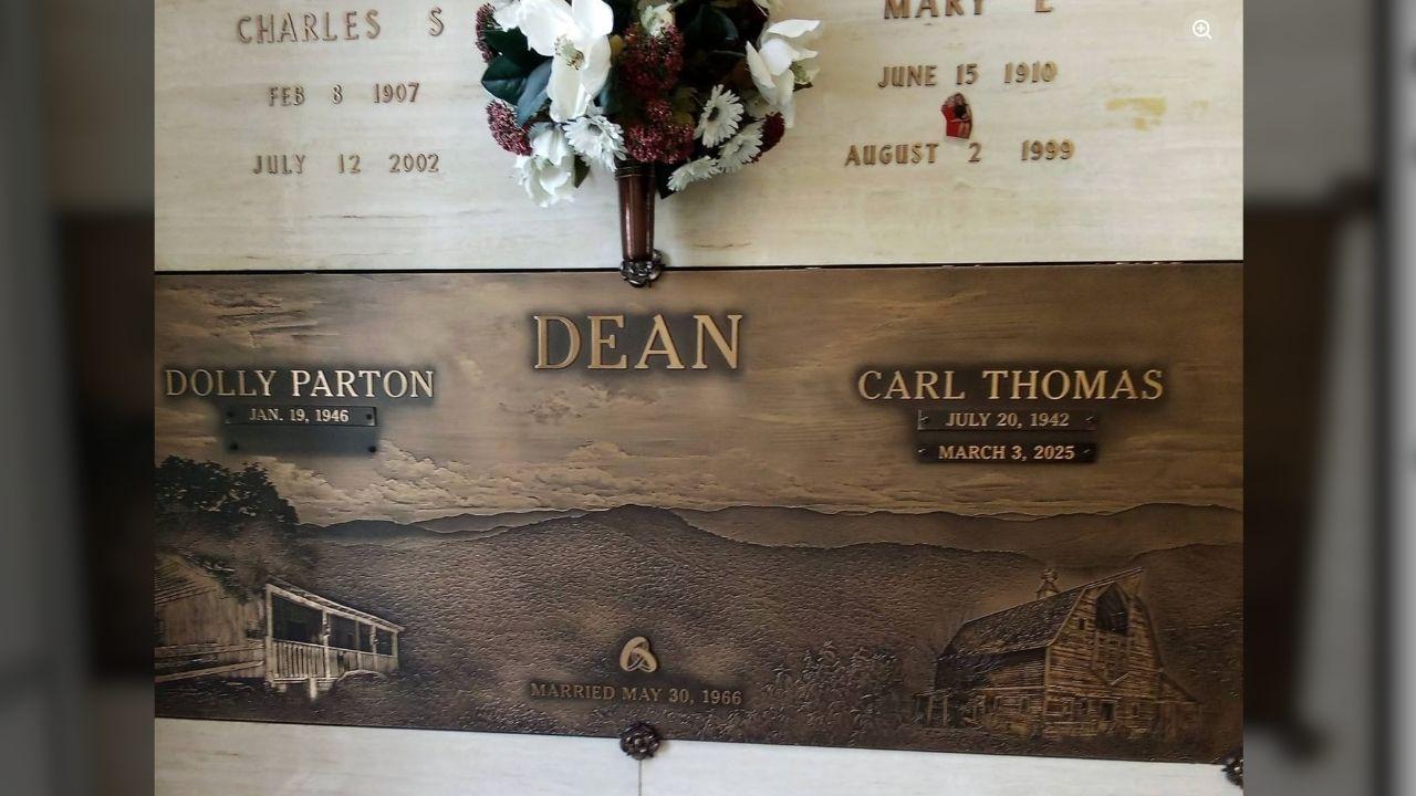 Photo of Dolly Parton crypt