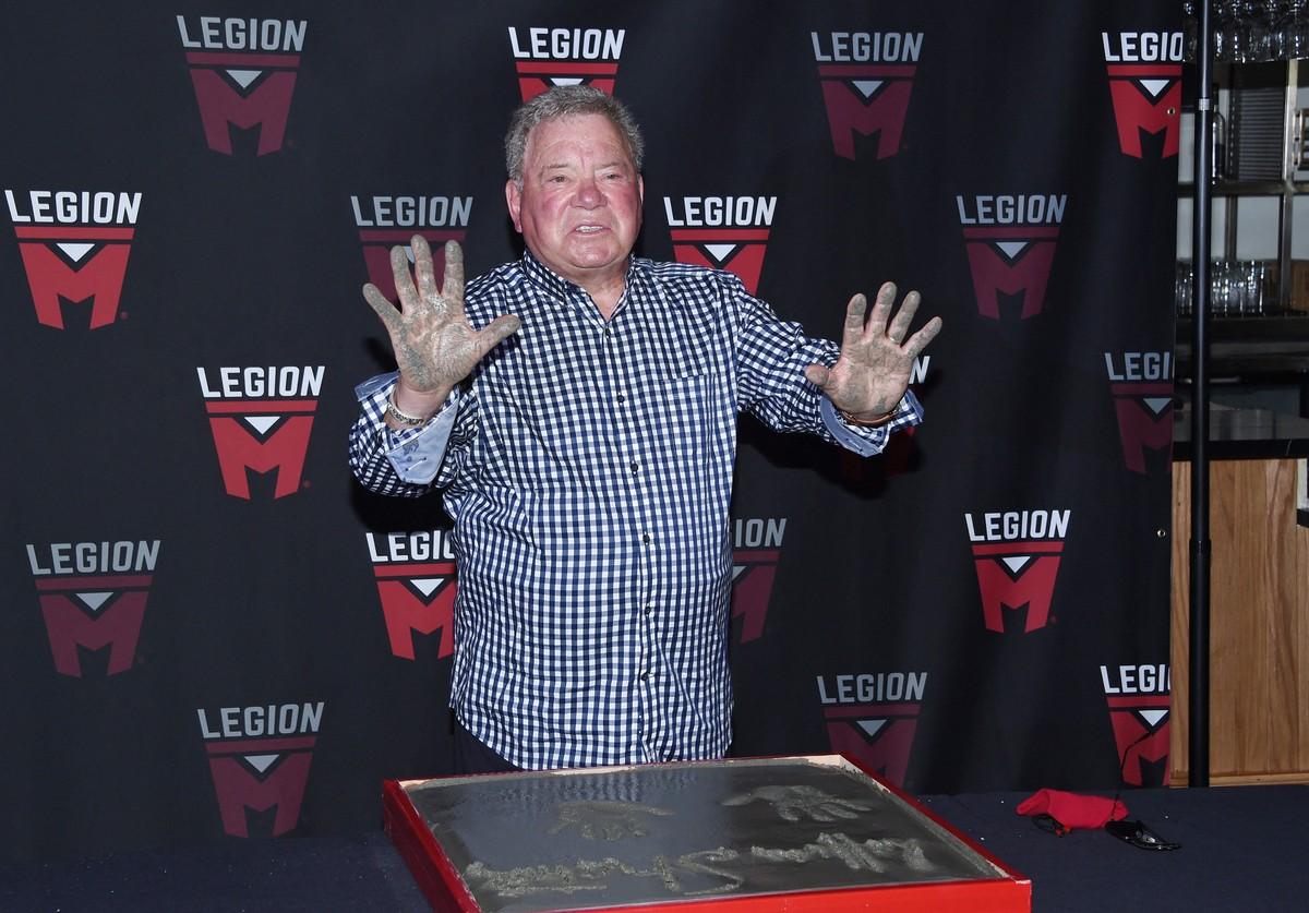 William Shatner's 50-Pound Weight Gain Raises Health Concerns