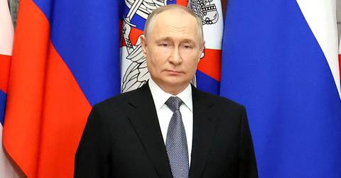 vladimir putin testing waters ready discuss ending war ukraine report