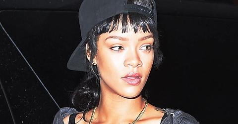 //rihanna caught camera