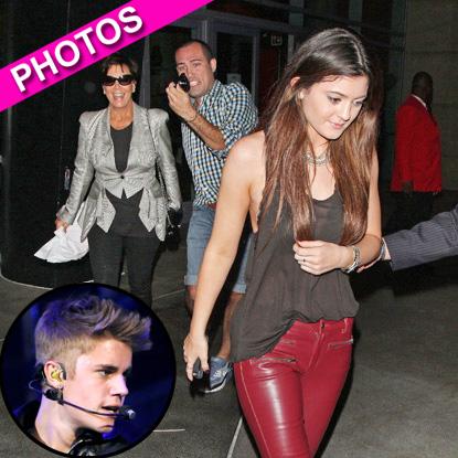 You Okay With That, Mom? Kris Jenner Brings Scantily Clad And Bra-Baring  Kylie, 15, To Justin Bieber Concert