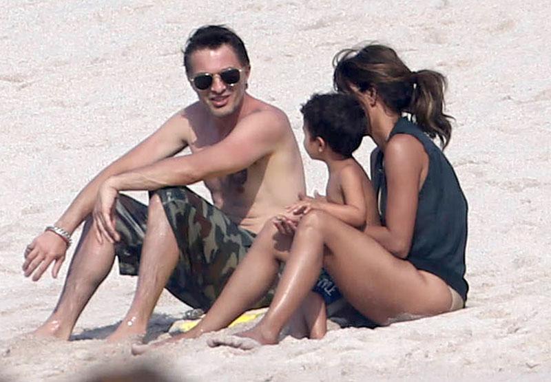 Halle Berry Divorce Olivier Martinez Vacation Mexico