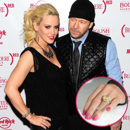 New Wedding On The Block! Jenny McCarthy Engaged To Donnie Wahlberg ...