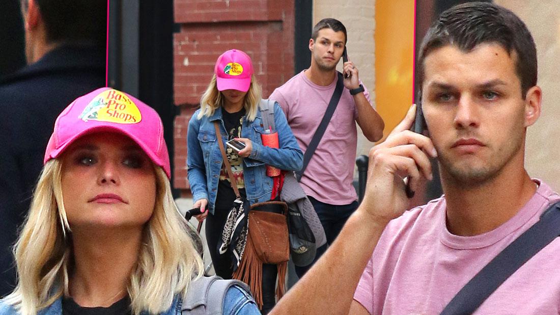 Miranda Lambert & Husband Brendan McLoughlin At NYC Apartment