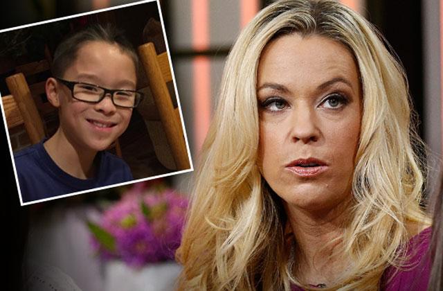 //Kate gosselin son aaden locked dog crate pp