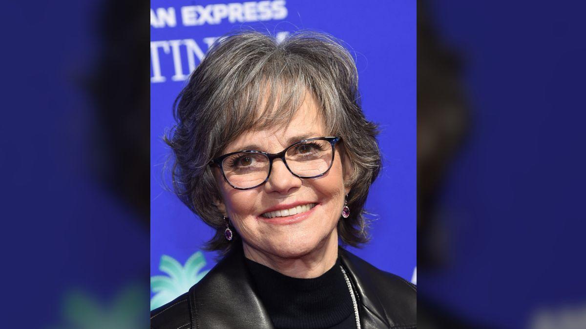 Photo of Sally Field
