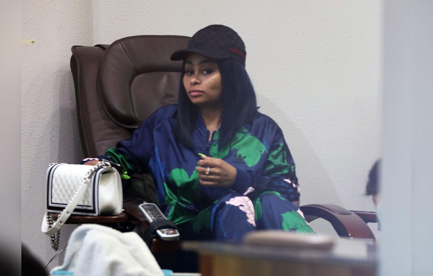 Blac Chyna Sharpens Claws At Nail Salon