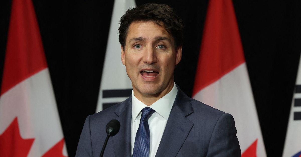 cocaine rumors justin trudeau denies allegations flew g plane drugs jpg