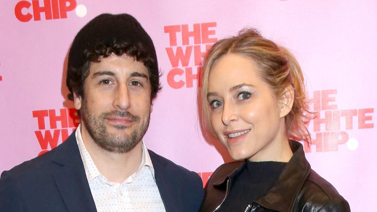 picture of Jason Biggs and Jenny Mollen
