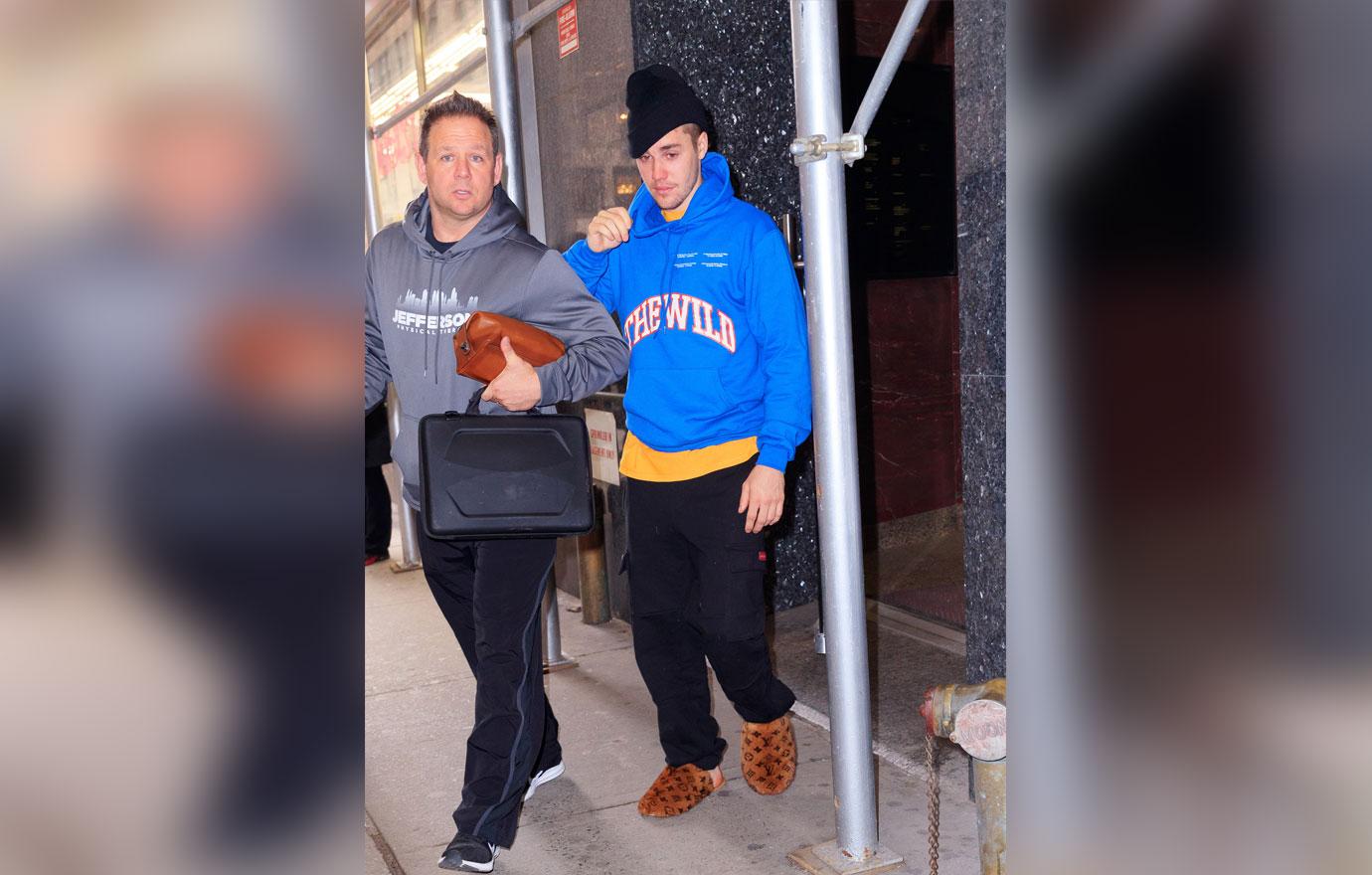 Justin Bieber Looks Rough In New York