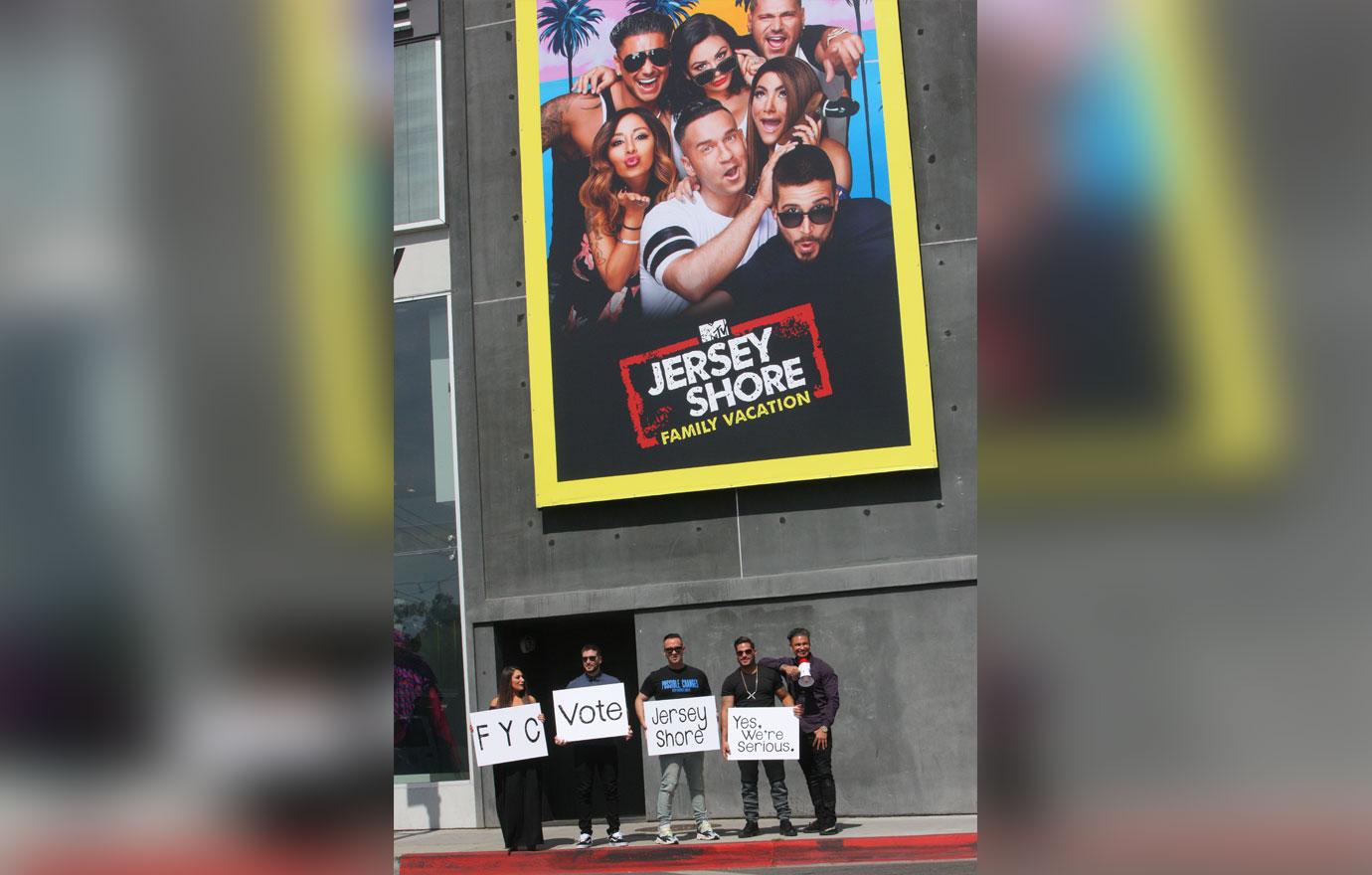 Jersey Shore Cast Take To The Streets On Emmy Campaign