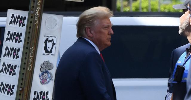 donald trump versailles no one got anything after food for everyone pp