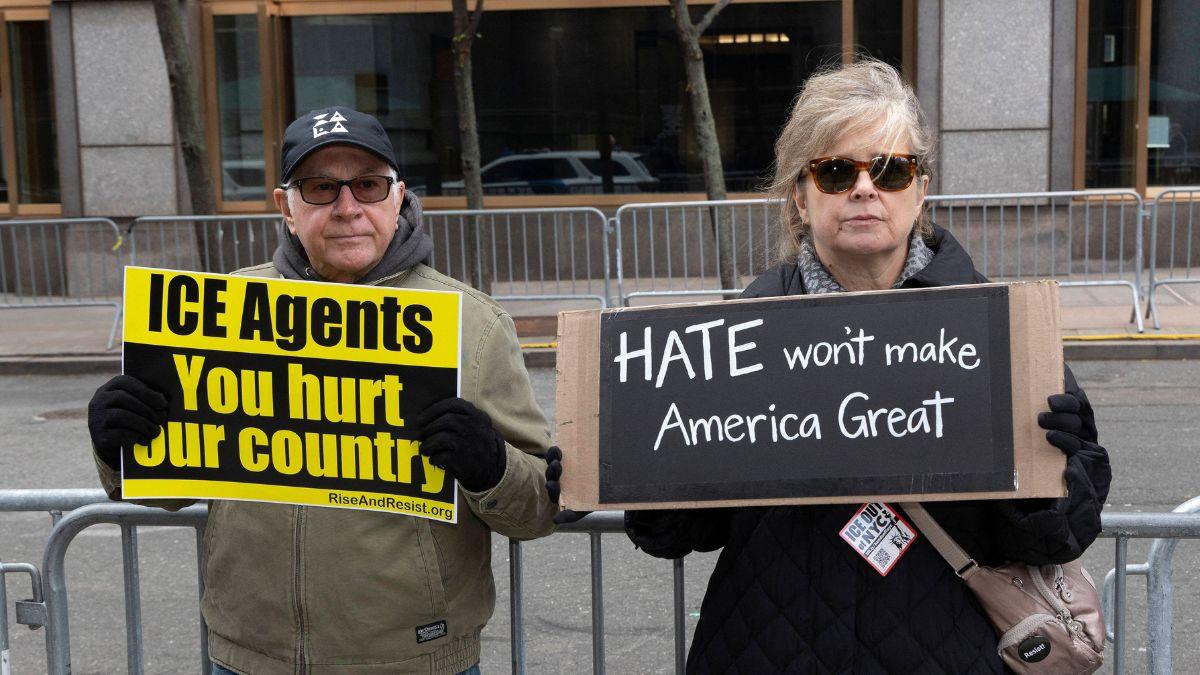 Photo of ICE protesters 