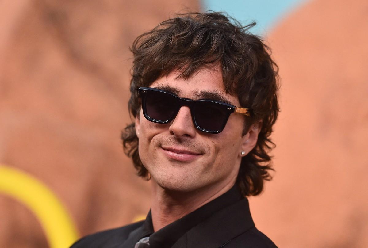 Sources said Jacob Elordi wants to spend all his time with Kendall Jenner.