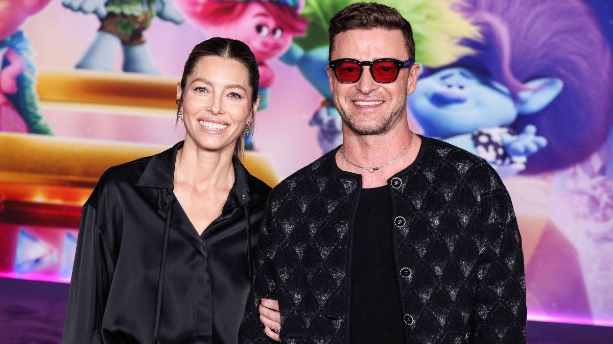 An insider said Biel is losing patience with Timberlake's reaction to his DUI controversy.