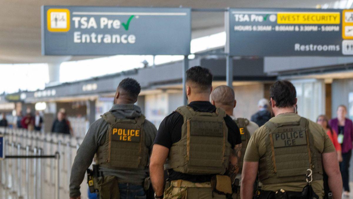 Photo of ICE Agents on airport patrol