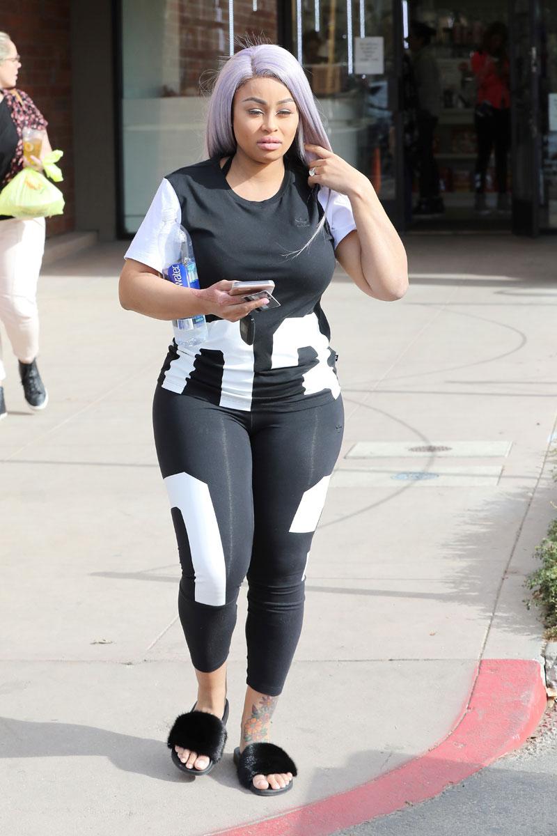 Blac Chyna Steps Out Showing 18 Pound Weight Loss Since Her C Section