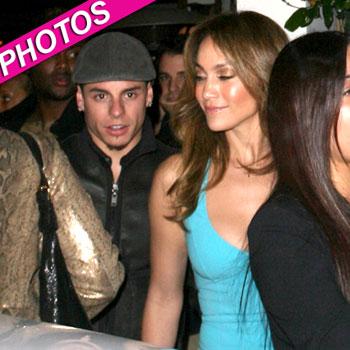 //jennifer lopez casper smart birthday dinner post