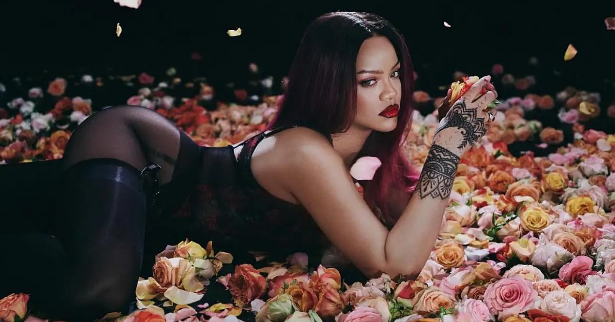 rihanna frolics naked bed rose petals raunchy valentines day range