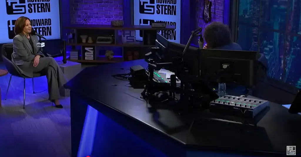 howard stern pointed message critics audacious power plan new show