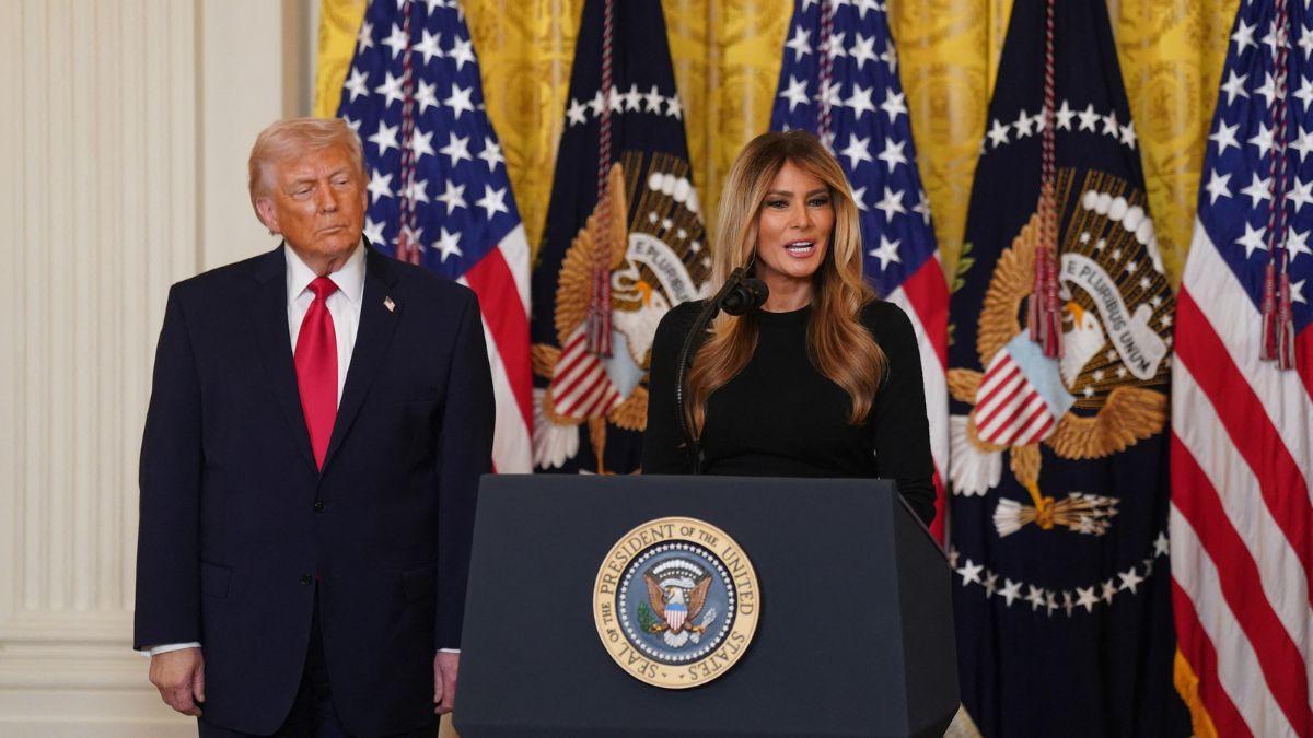 image of Her statement reignited long-running questions about past connections.