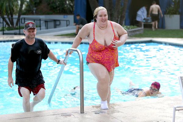 Mama June & Family Hotel Pool