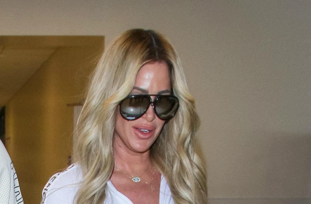 //Kim Zolciak BiermannMEGA_RESIZE