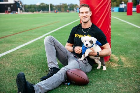 tennessee titans quarterback ryan tannehill and adoptable puppy franklin