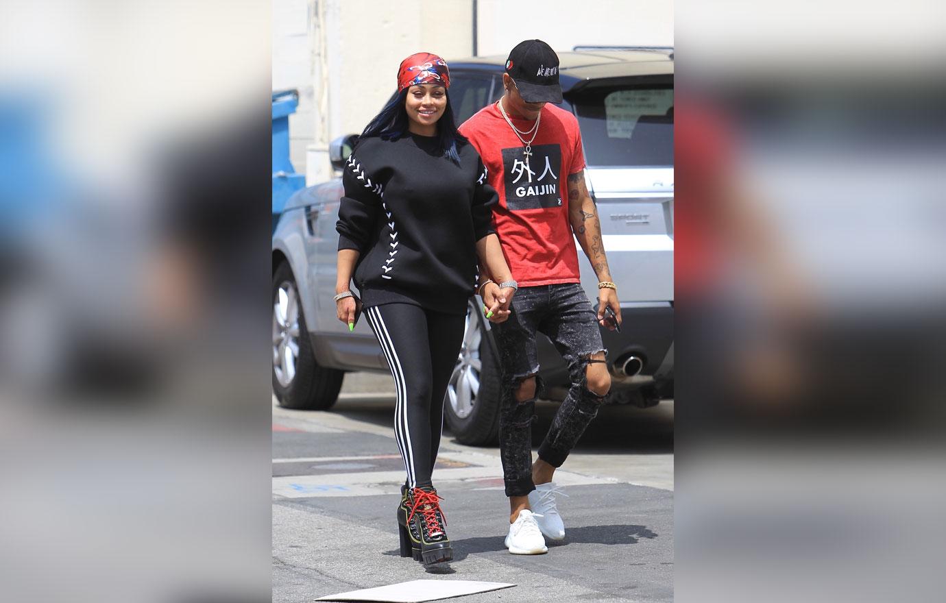 Blac Chyna Flaunts Mechie Pics