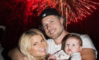 //jessica simpson stars who had children out of wedlock