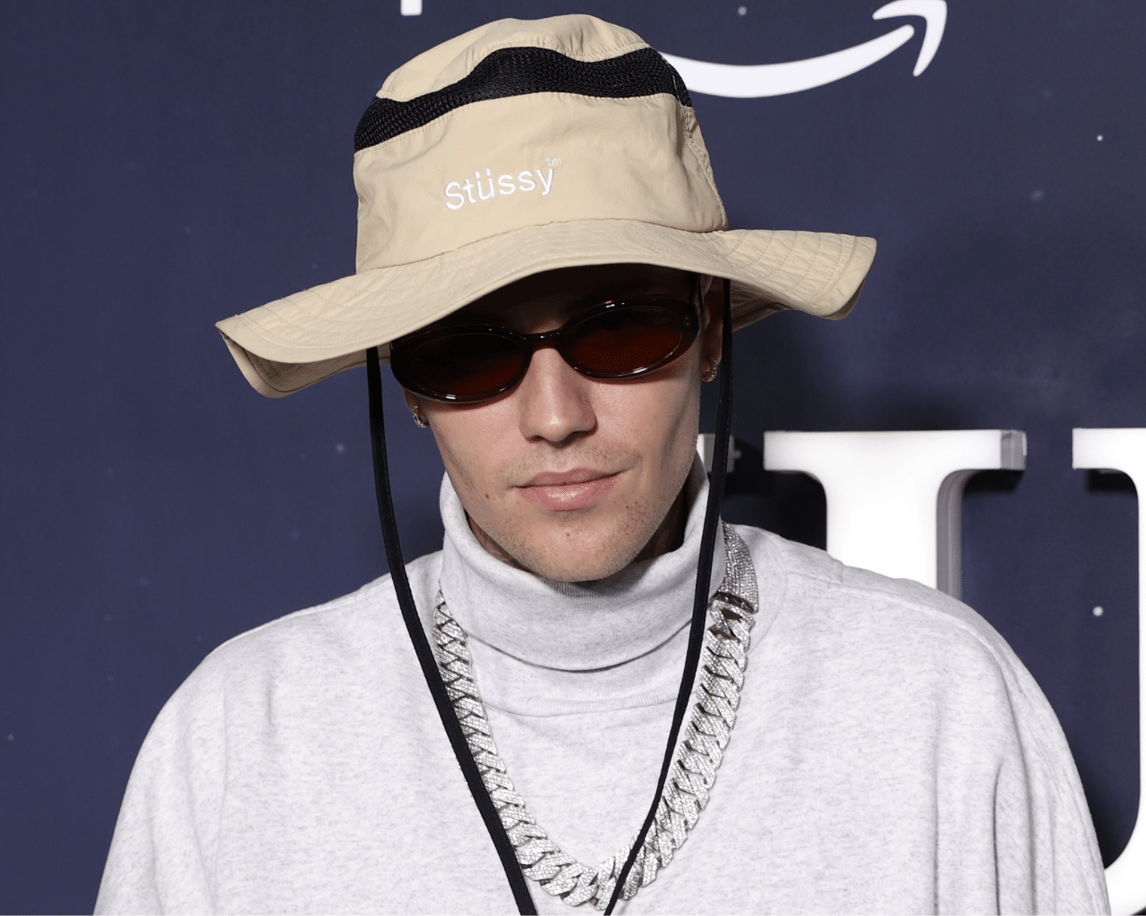 MANIFESTO - PROOF THAT THESE ARE GAME-CHANGING SUNNIES: Justin Bieber in  Loewe's Inflated Sunglasses