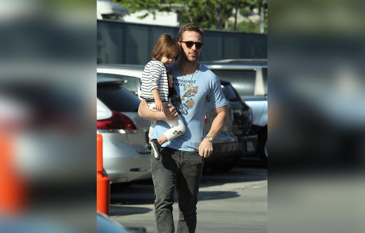 Pics Ryan Gosling Spotted Out With Daughter Esmerelda