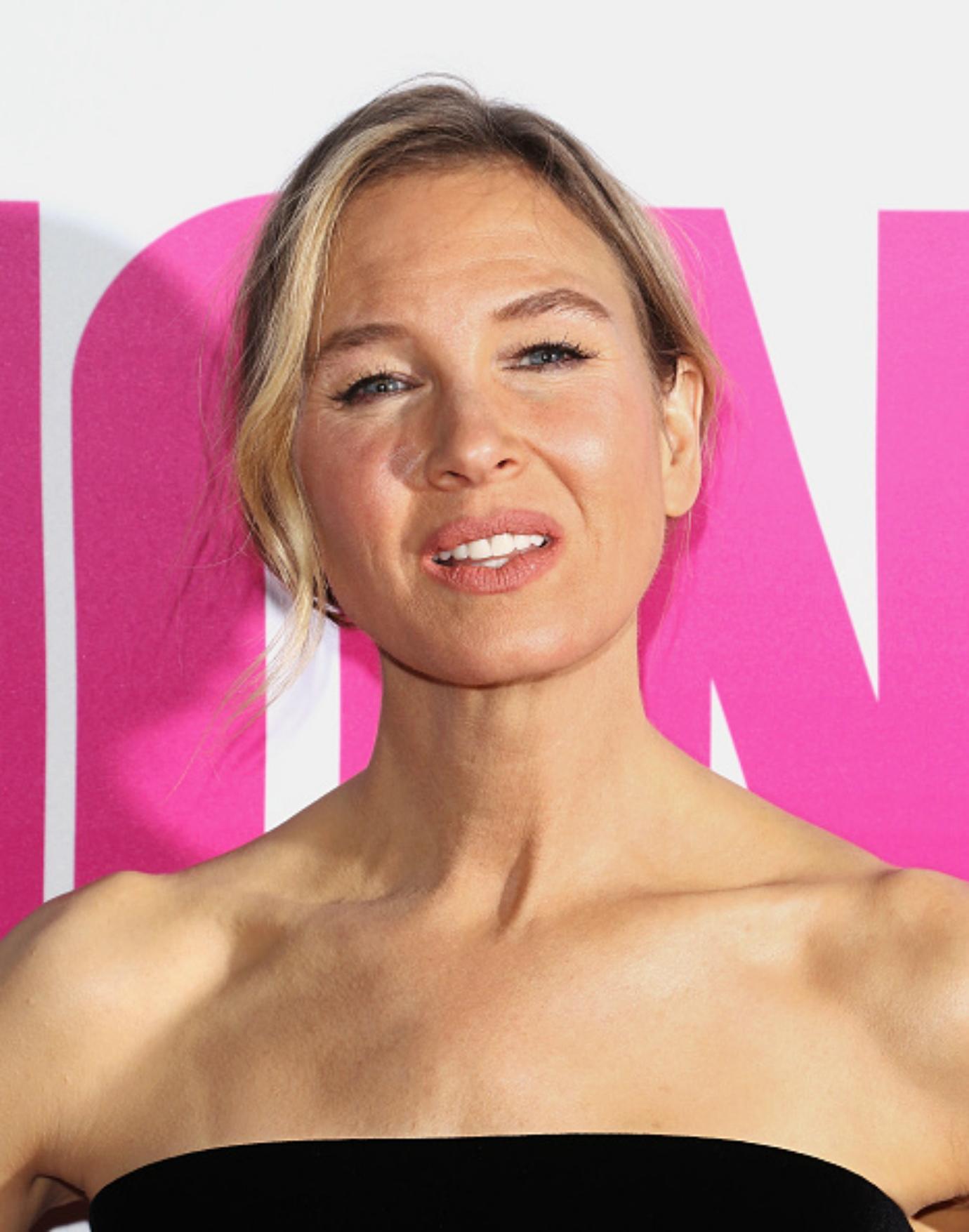 Renee Zellweger poses for a photo.