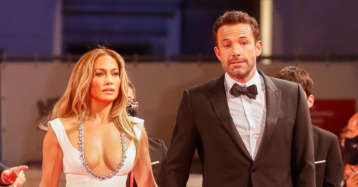 jennifer lopez ben affleck engaged new home falls out escrow