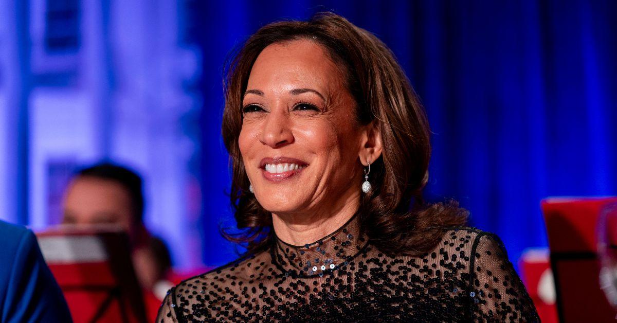 Kamala Harris Shouts 'Shrimp and Grits' When Asked About Hamas ...