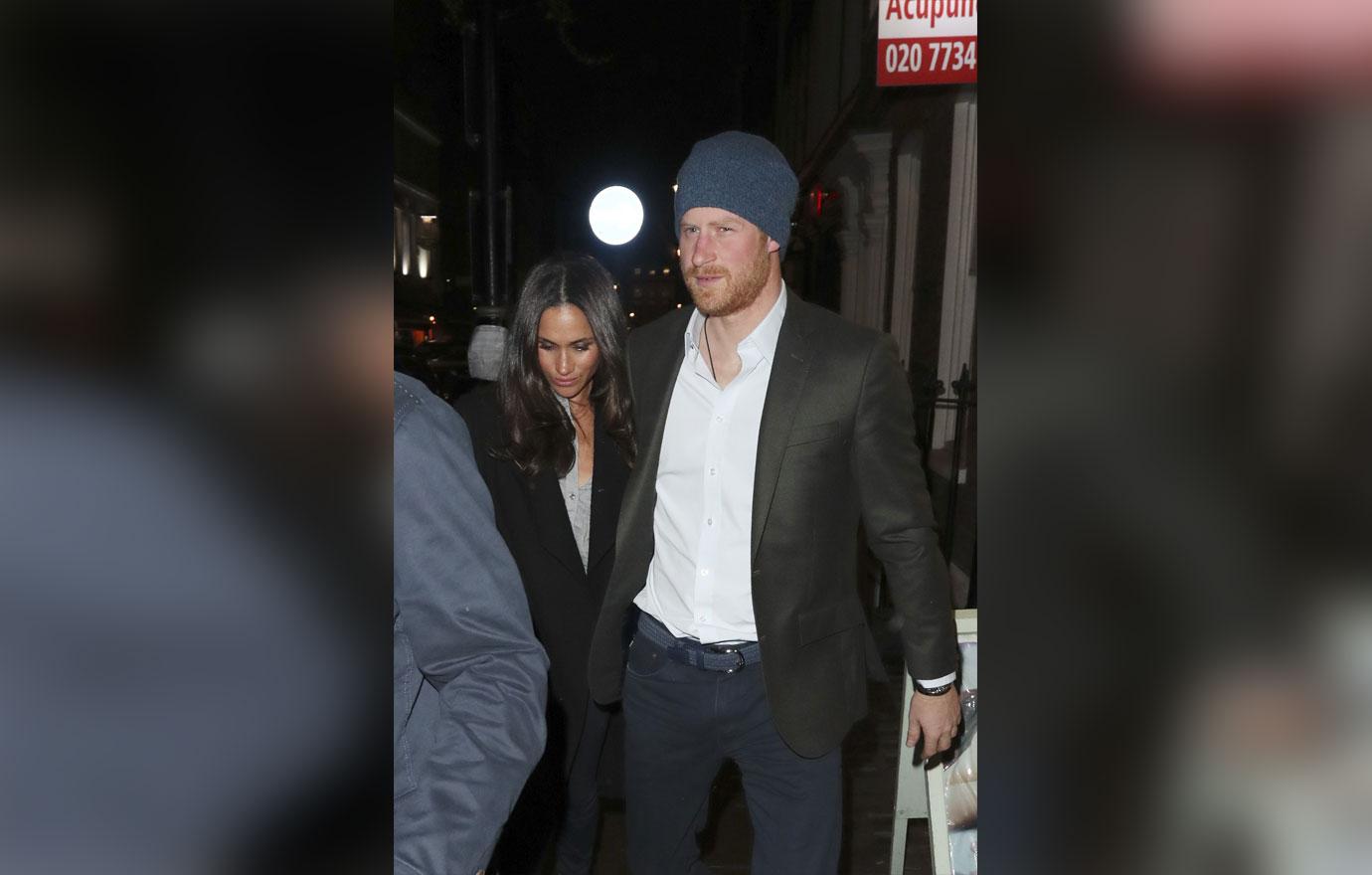 rince Harry Meghan Markle Dating Holding Hands Pics