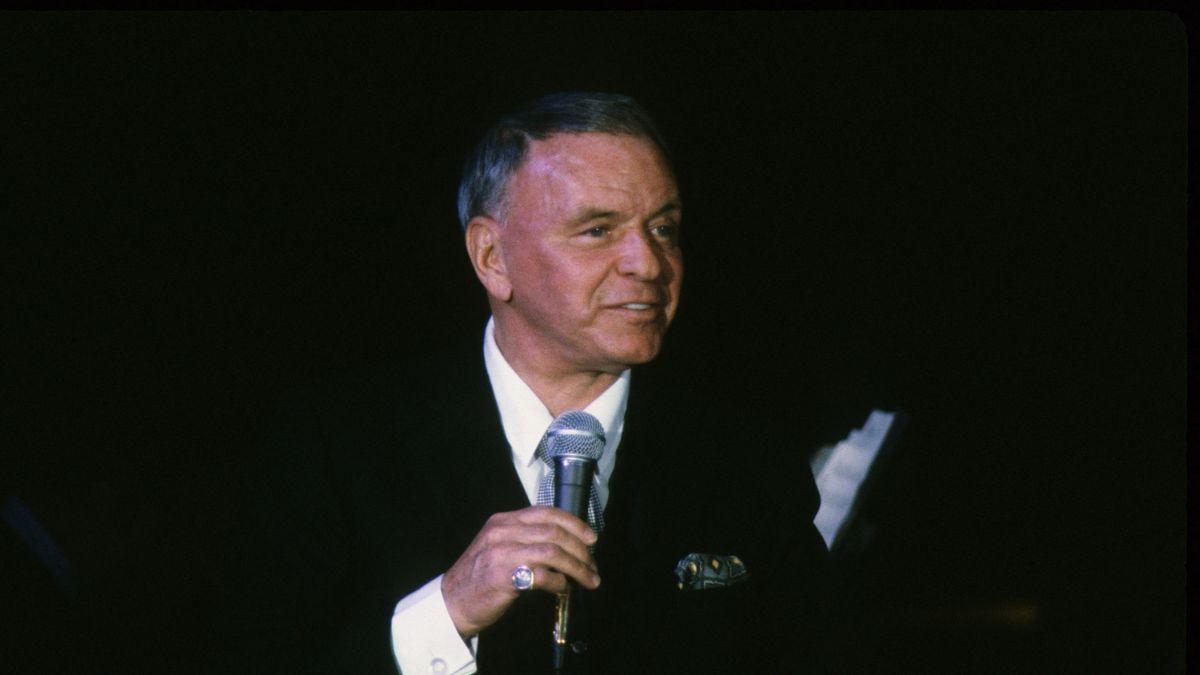 Producer Mike Todd recruited cameo appearances from celebrities, including Frank Sinatra, among others for 'Around the World in 80 Days.'