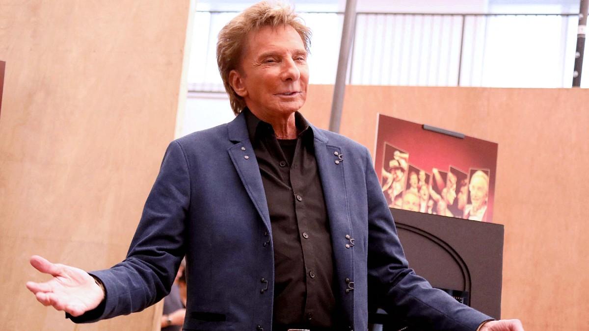 Photo of Barry Manilow